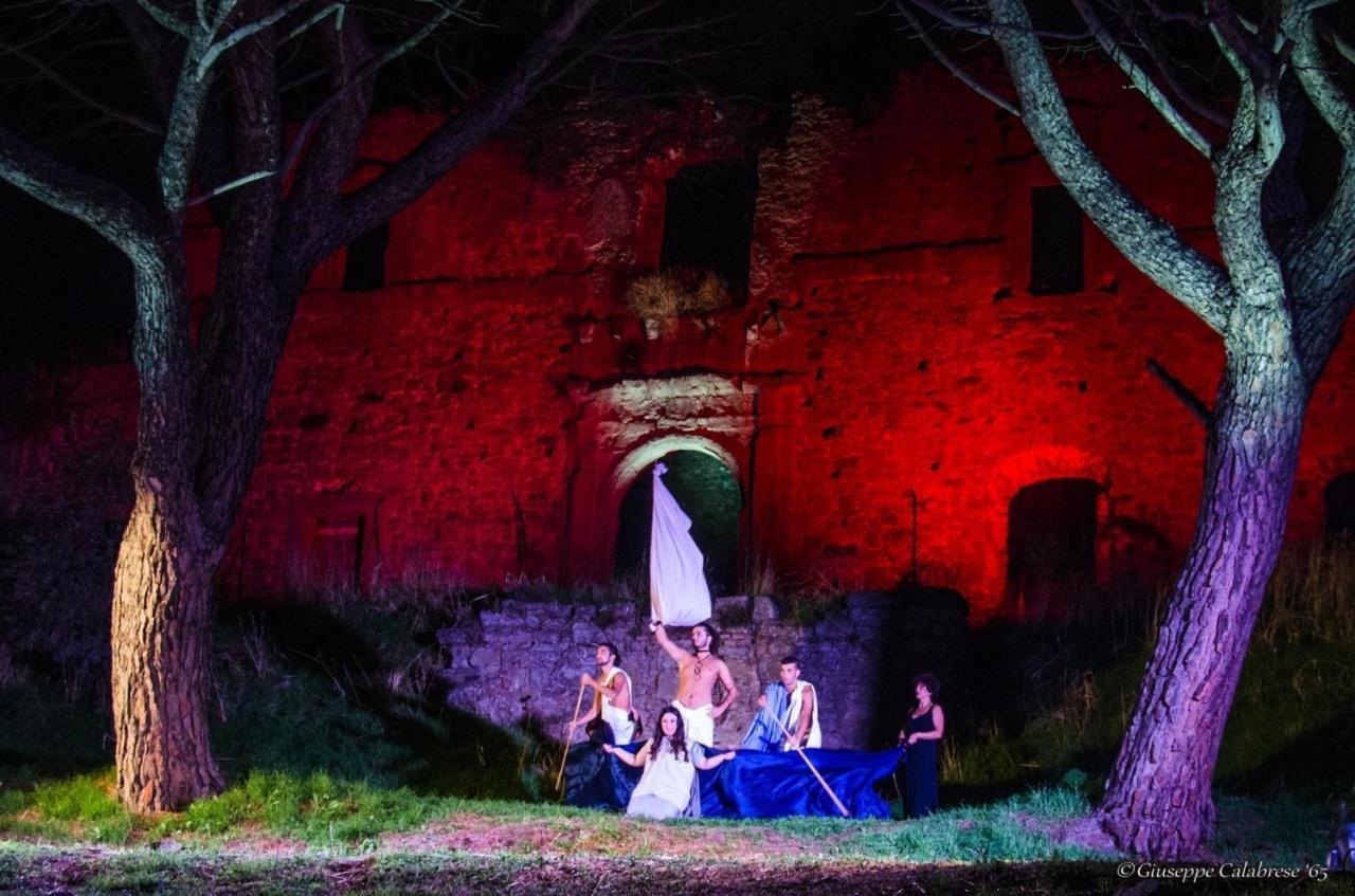 B&B Al Centro Storico Troina Bagian luar foto